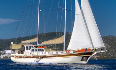 Goélette à voile de 79 pieds prête à vous faire une croisière autour de Corfou - Grèce