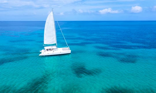 Private catamaran cruise in Montego Bay along Hip Strip! All-inclusive drinks and snacks!!