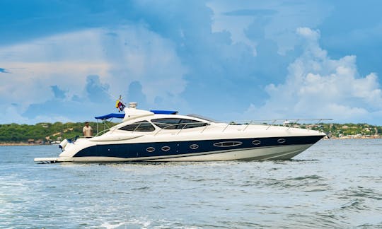 Azimut 55' Luxury Yacht Charter in Colombia