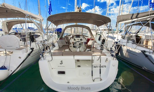 Weekly Charter on "Moody Blues" Oceanis 31 Cruising Monohull in Lefkada, Greece