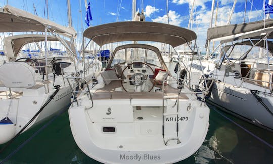 Weekly Charter on "Moody Blues" Oceanis 31 Cruising Monohull in Lefkada, Greece