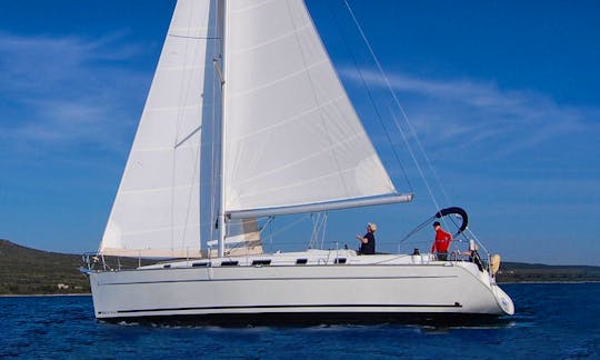 The Capacious Overachiever! Beneteau Cyclades 50.5 Sailing boat In Alimos Greece