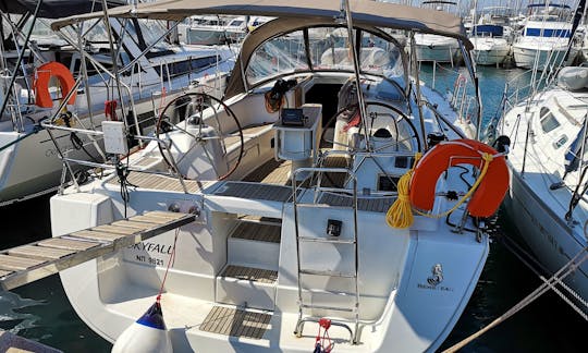 Skyfall: Beneteau Oceanis 43  Sailing Yacht in Lefkada