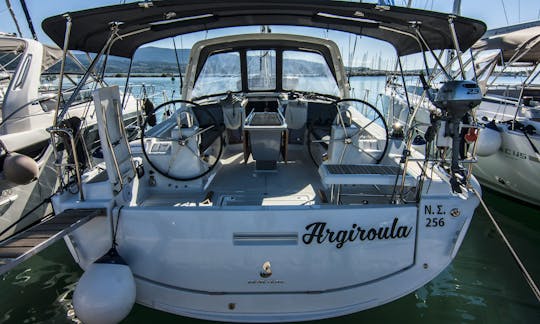 Argyroula: Beneteau Oceanis 41.1 Sailing Yacht Charter in Lefkada
