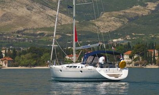 Louez le voilier Jeanneau Sun Odyssey 49 « Live » à Kastel Gomilica, en Croatie