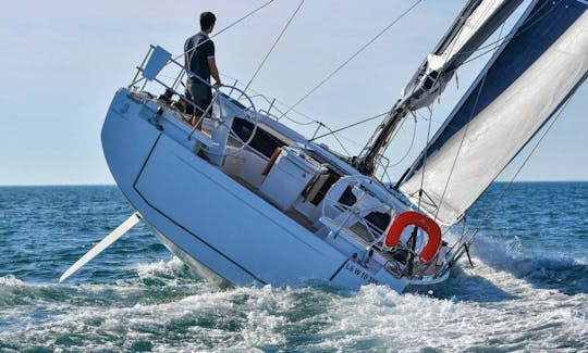 Oceanis 46.1 Sailing Yacht Charter for 10 People in Alimos, Greece