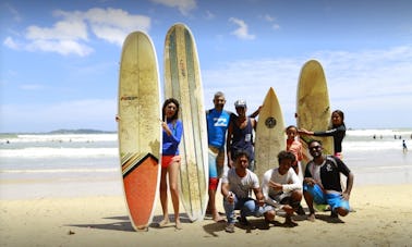 ¡Paquete de surf económico! Clases para principiantes o paquete de alojamiento y desayuno en Weligama