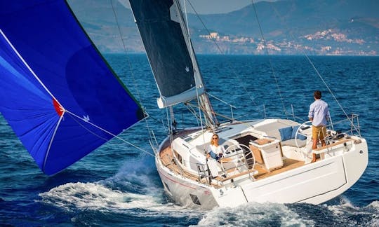 Alquile el velero Beneteau Oceanis 46.1 en Alimos, Grecia