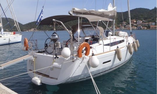 Jeanneau Sun Odyssey 409（2015/8人乗り）コンフォートヨット、コス島からギリシャのエーゲ海諸島まで出航