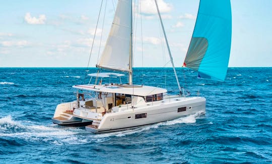 Charter this Lagoon 42 Catamaran for Up to 10 People in Alimos, Greece