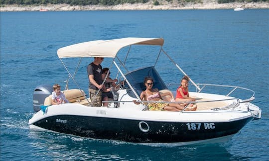 Sessa Key Largo Speedboat for Rent in Rabac, Croatia