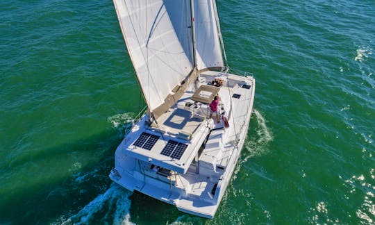 40 ft Bali Catspace Bareboat Charter for 10 Guests in Alimos, Greece