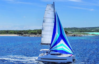 Explore the Waters of Lavrio, Greece Aboard a Bali 4.1 for 10 People