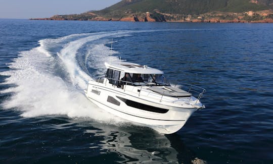 Charter 34ft Merry Fisher 1095 Motor Boat In Nettuno, Italy