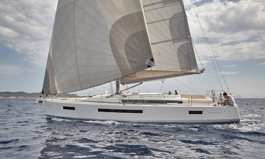 Charter the 49ft "Sventola" Sun Odyssey 490 Sailing Yacht in Nettuno