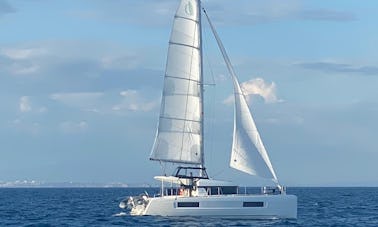 Charter 40ft "Manik" Lagoon 40 Sailing Catamaran In Nettuno, Italy