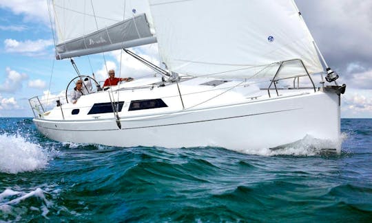 The ideal family yacht! Charter the Hanse 325 Sailboat in Alimos