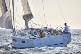 2021 Super Fresh Sun Odyssey 410 Sailing Yacht Charter in Kontokali, Greece
