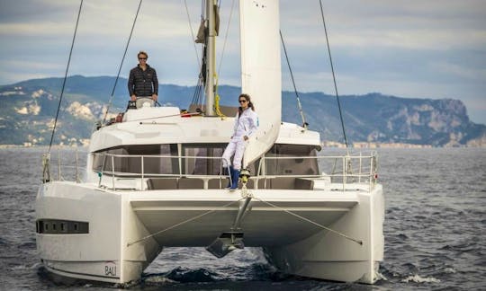 2016 Bali 4.0 Bareboat Charter for 10 Guests in Preveza, Greece