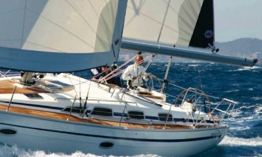 Live on a boat for a week! Inquire on this Bavaria 40 Cruiser sailing yacht in Nafplio