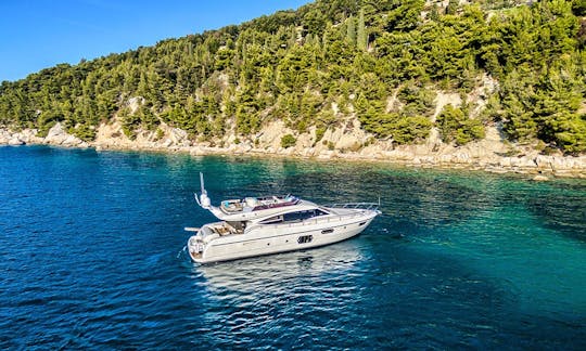 ''Kimon'' Ferretti 620 Power Mega Yacht for Charter in Kaštel Gomilica, Croatia