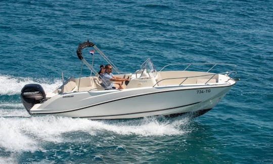 Quicksilver 675 Activ para alugar em Split, Trogir e outras áreas da Croácia!