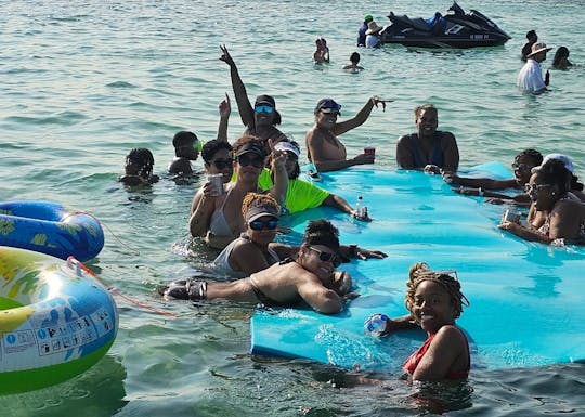 Crab Island Fun in Destin/ Fort Walton Beach/Navarre