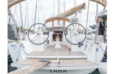 Hire a "Tara" Dufour 335 GL Sailing Yacht in Rogoznica, Croatia