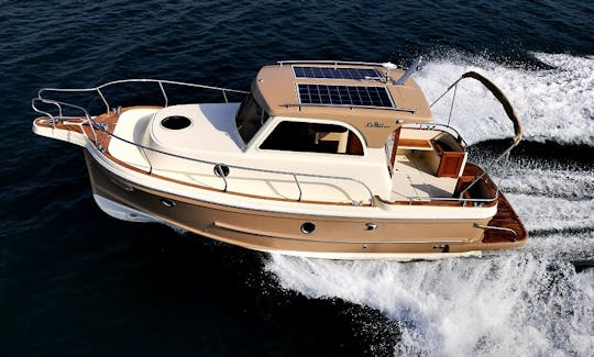 Book the Leidi 800R Motor Yacht in Pula, Croatia