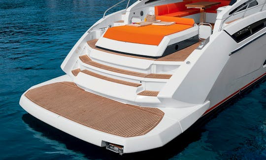 58' Azimut Motor Yacht  - Comfort & Design