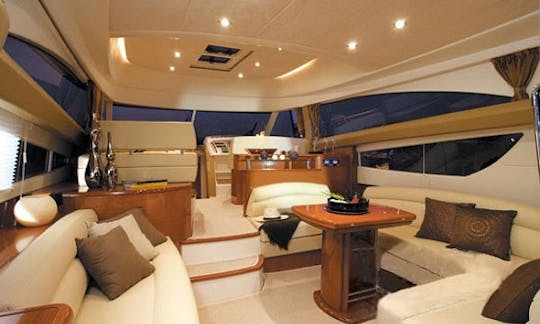 60F Luxury Yacht Rental in Sanya