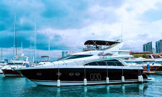 56F Luxury Yacht Rental in Sanya