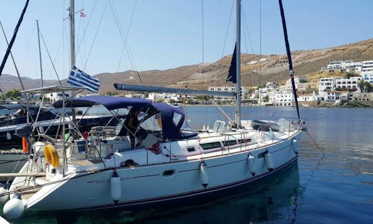 Sun Odyssey 45 para Alugar em Alimos Marine, Atenas