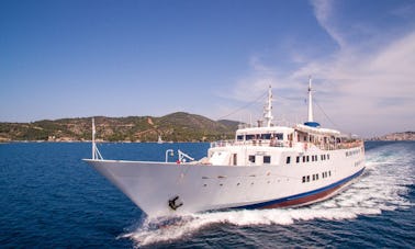 "Cosmos" Luxury Day Cruises in Greece