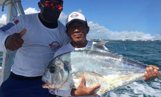 Panga de pesca para 4 pessoas em puerto Morelos