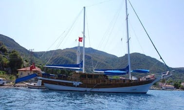 C. TANER This Wonderful Deluxe Gulet Yacht is 25.m Long and for 16 People