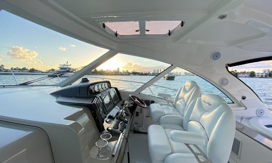 1.600$ todo incluido - HASTA 13 personas - MEGA Yacht Sea Ray de 50 pies