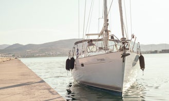 Beneteau Oceanis Clipper 411 Cruising Monohull in Volos, Greece