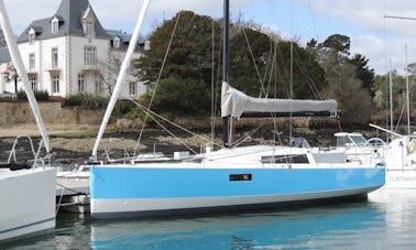 "Ria Éa" Pogo 30 Sailing Yacht Rental in Nouvelle-Aquitaine, France