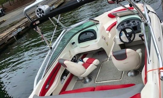 2013 Beautiful Chaparral Ski Boat!!! For Any Lake Any Day