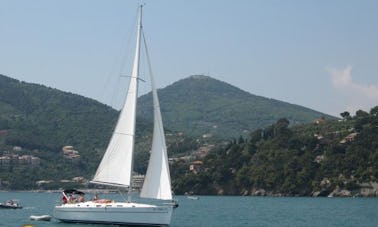 Alquiler de monocasco de crucero Beneteau Cyclades 43.3 «Tecno Sail» en Génova, Liguria