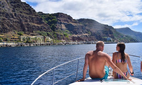 23' Bayliner Ciera Cuddy Cabin Rental In Madeira Islands, Portugal