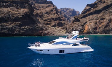 Méga yacht de luxe Azimut 60 Flybridge Power à Costa Adeje