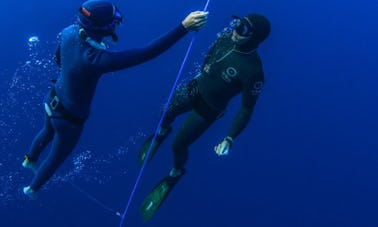 Superbes cours d'apnée à Puerto del Carmen, aux Canaries