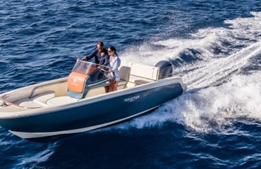 Hire Invictus FX 200 Powerboat in Cala D'or, Illes Balears
