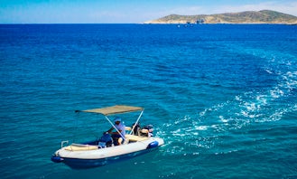 RAPTOR 457 - 4.5m self-drive motor boat for rentals in Milos