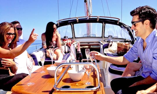 Excursion privée unique en voilier de luxe à Barcelone
