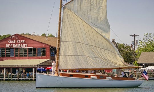 Relaxing historic sailing experience in St. Michaels, Maryland - Half Day Sail