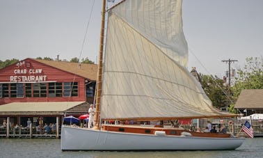 Relaxing historic sailing experience in St. Michaels, Maryland - Half Day Sail