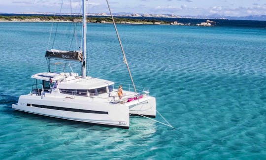 Cruising Catamaran rental "Intrepido" Bali 4.1 in Ibiza, Formentera, Mallorca Or Menorca (Balearic Islands)